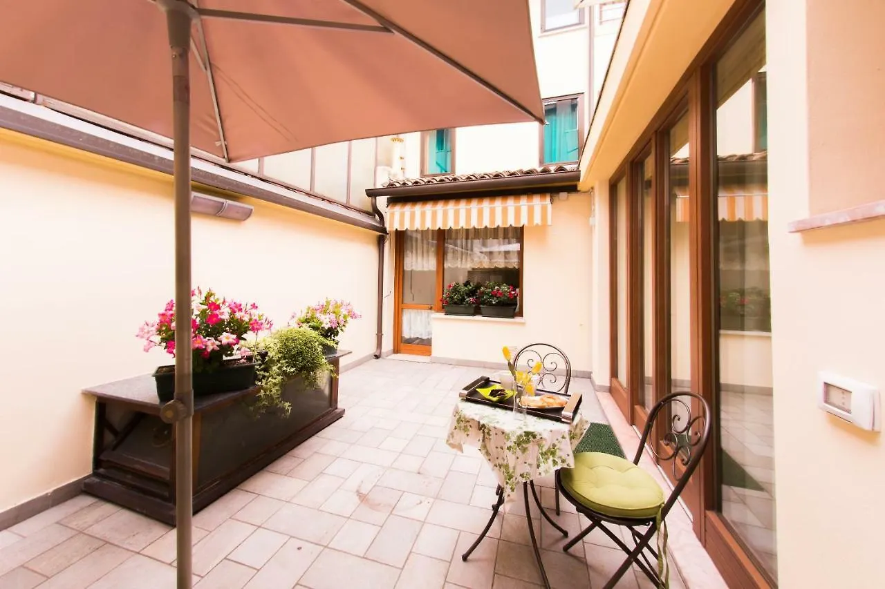 Arena Dreams Apartment Verona 0*,  Italy